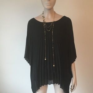 ROZ & ALI PLEATED TOP